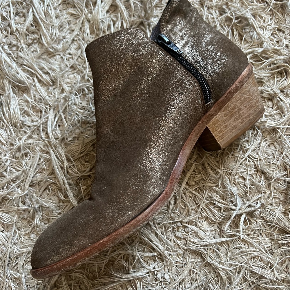 Garnet Hill Ankle Boots